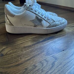 Vintage Havana White and gold Star Sneakers